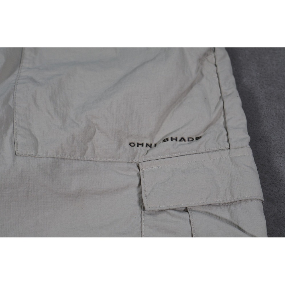 Columbia Shorts Mens 32 Beige Microfiber Cargo Relaxed Fit Elastic Waist 8in - Picture 3 of 9